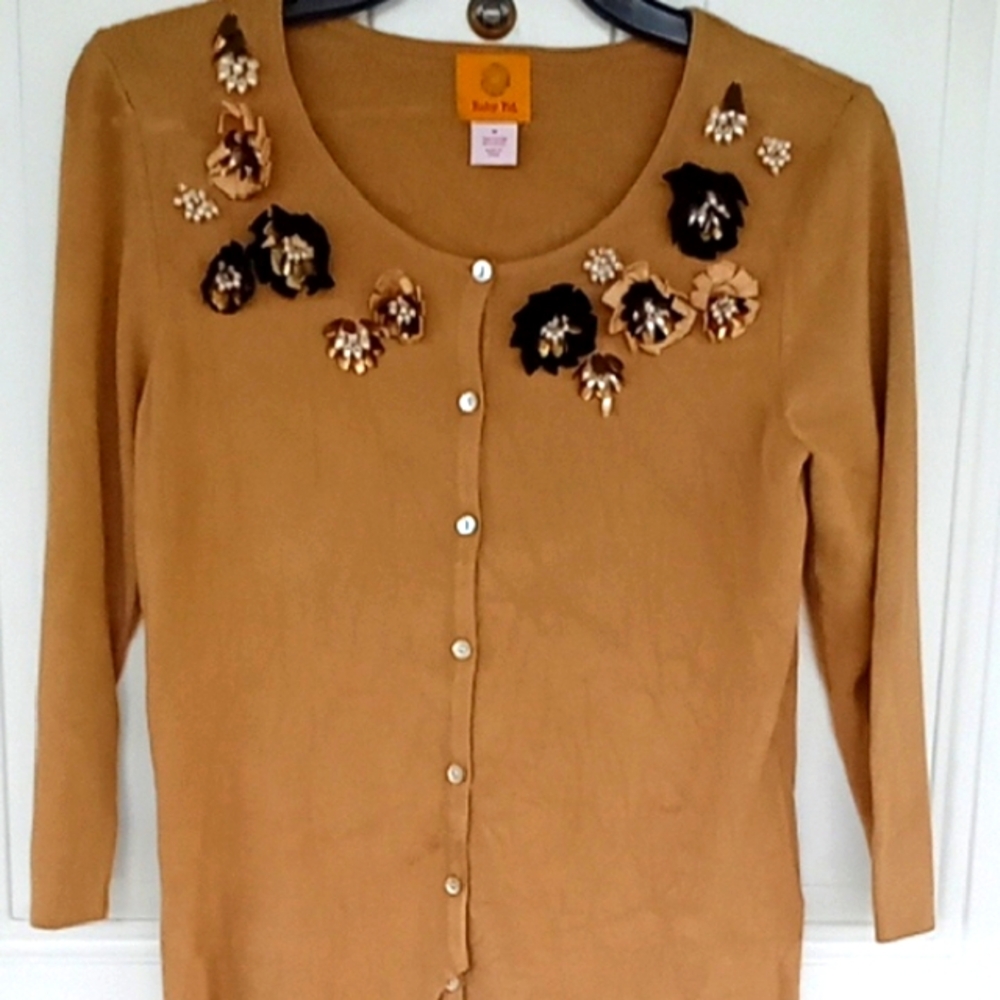 Elegant Ruby Rd Button 3/4 Sleeve Sweater Excellent Condition